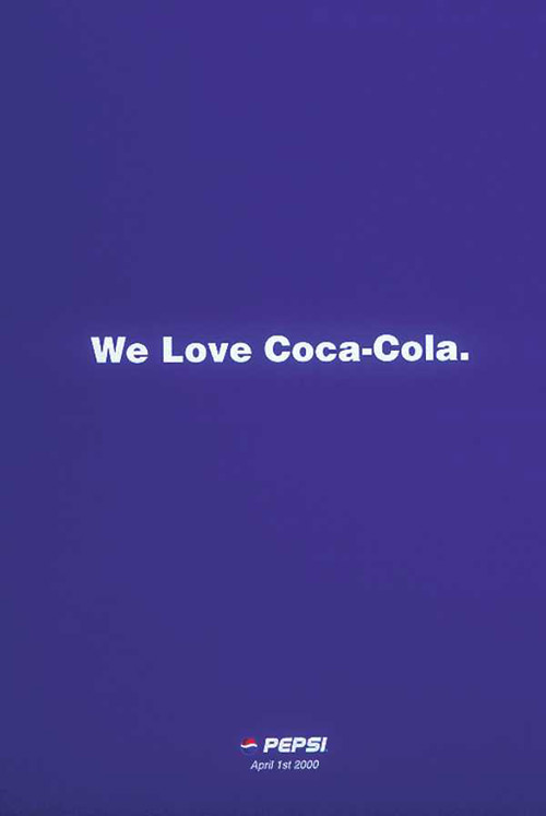 "Nós amamos Coca-Cola. 1º de Abril"